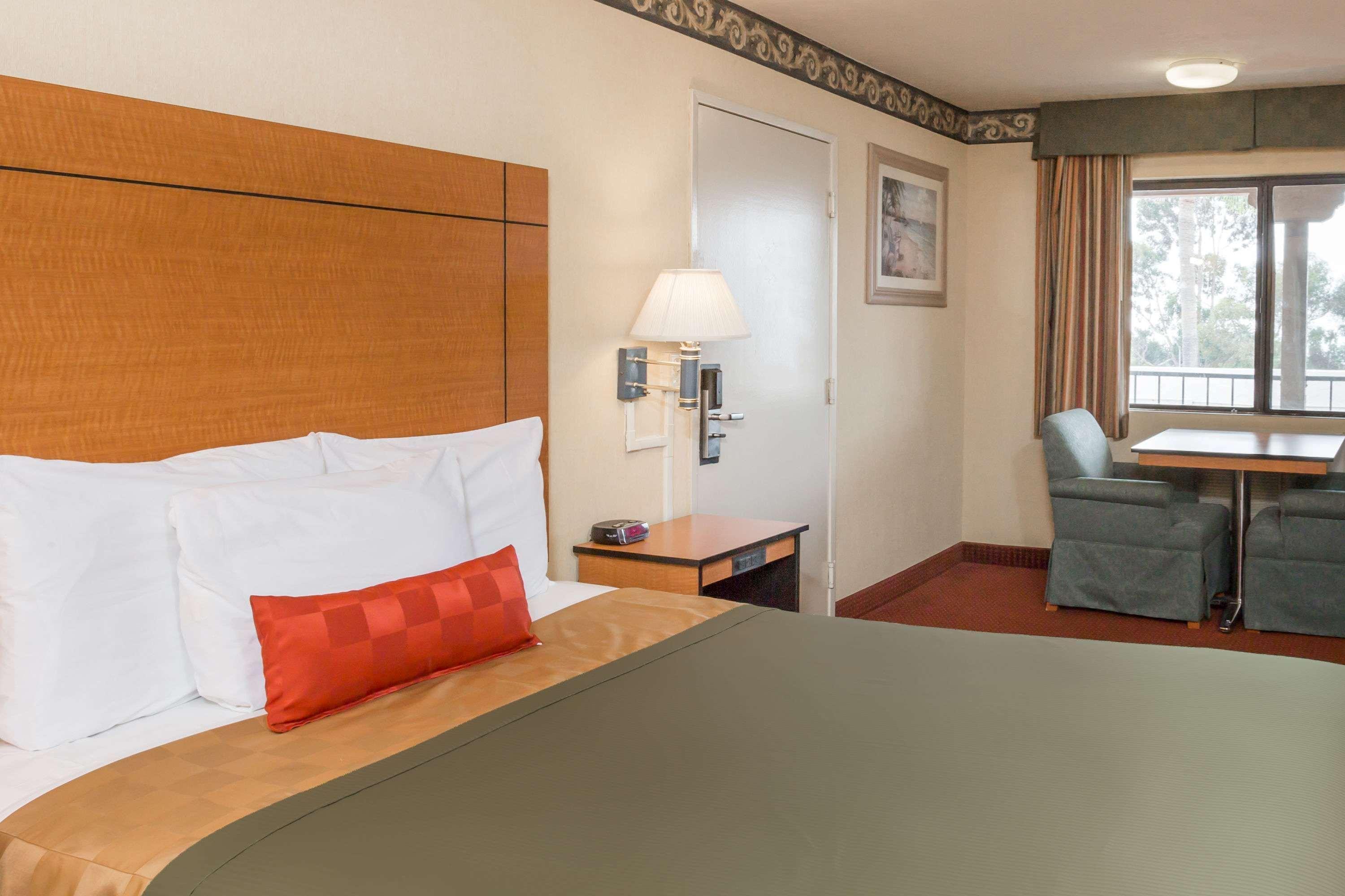 Travelodge By Wyndham San Clemente Beach Exterior photo